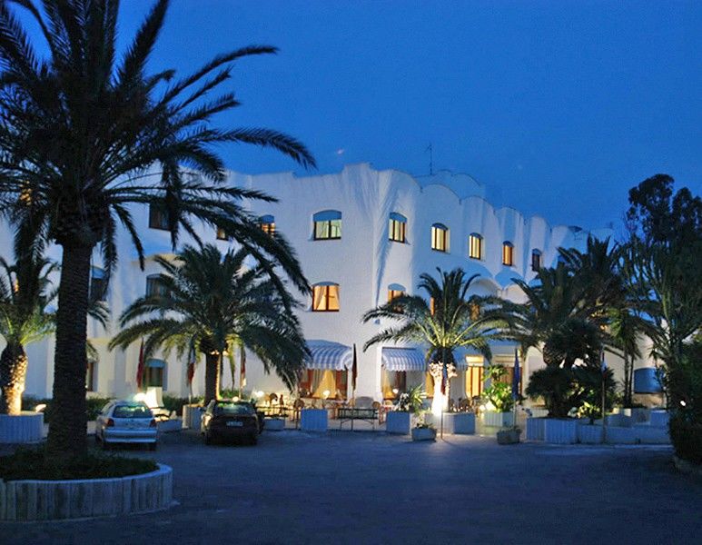 Hotel Azzolini Villagrazia Di Carini Extérieur photo