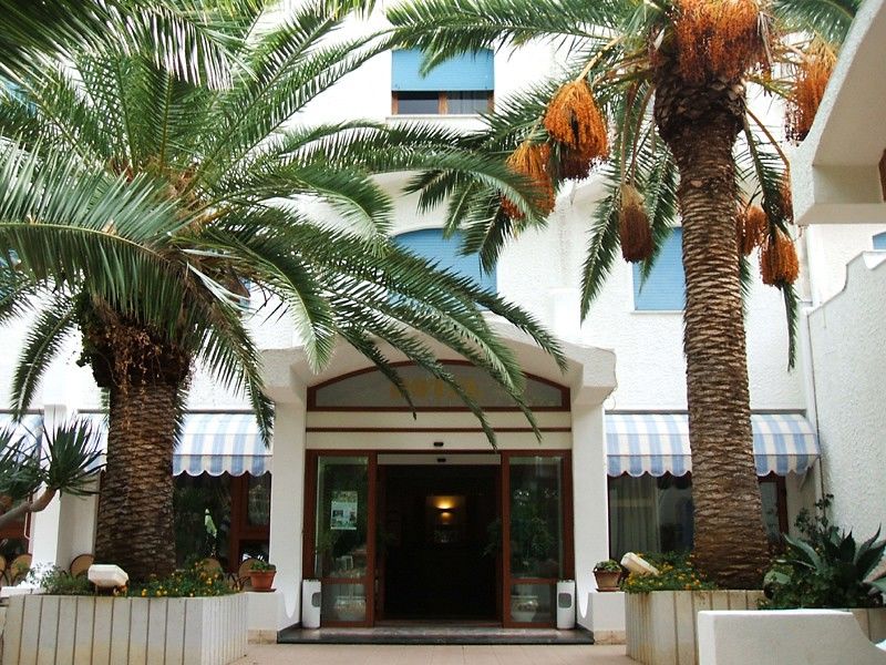 Hotel Azzolini Villagrazia Di Carini Extérieur photo